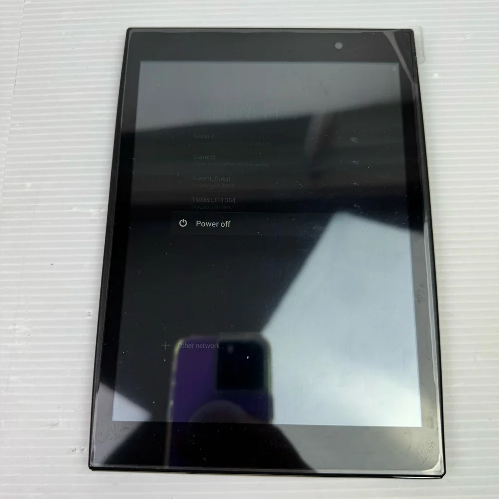 Gigaset Android 8 Inch QV830 8GB Black LCD Tablet With Black Case Tested Working